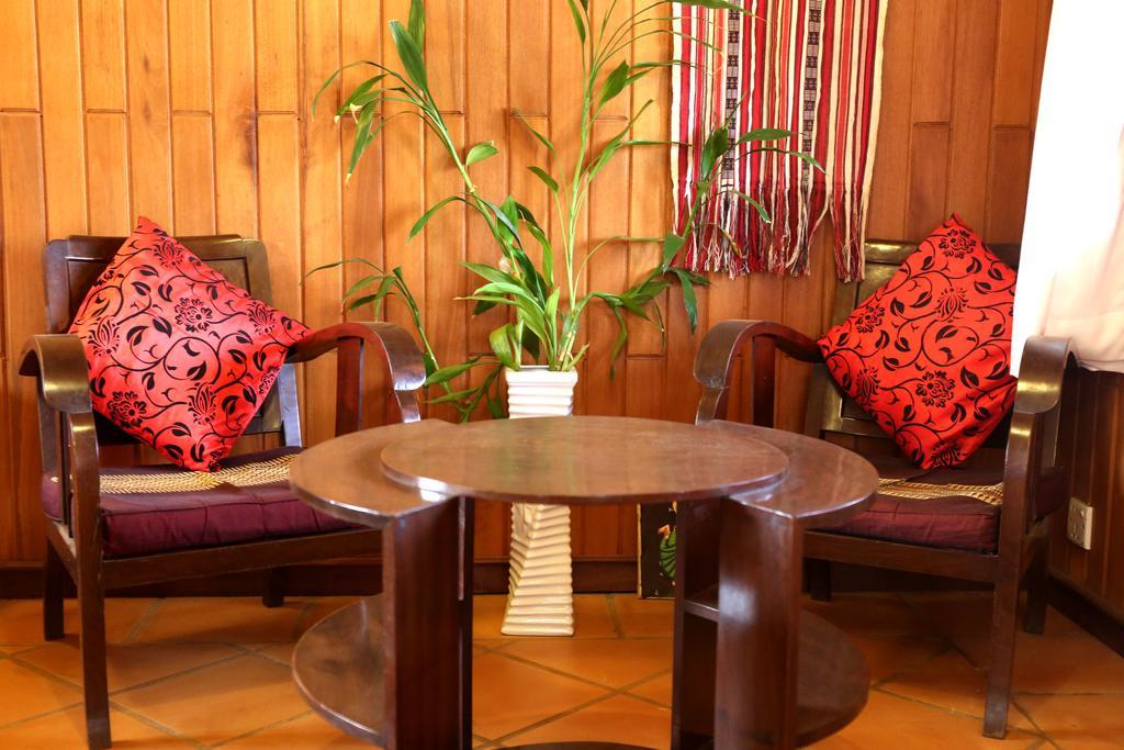 Green Plateau Lodge Banlung Esterno foto