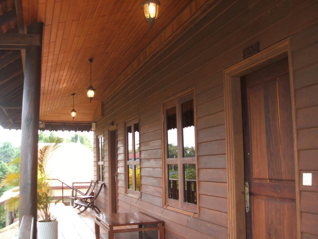 Green Plateau Lodge Banlung Esterno foto