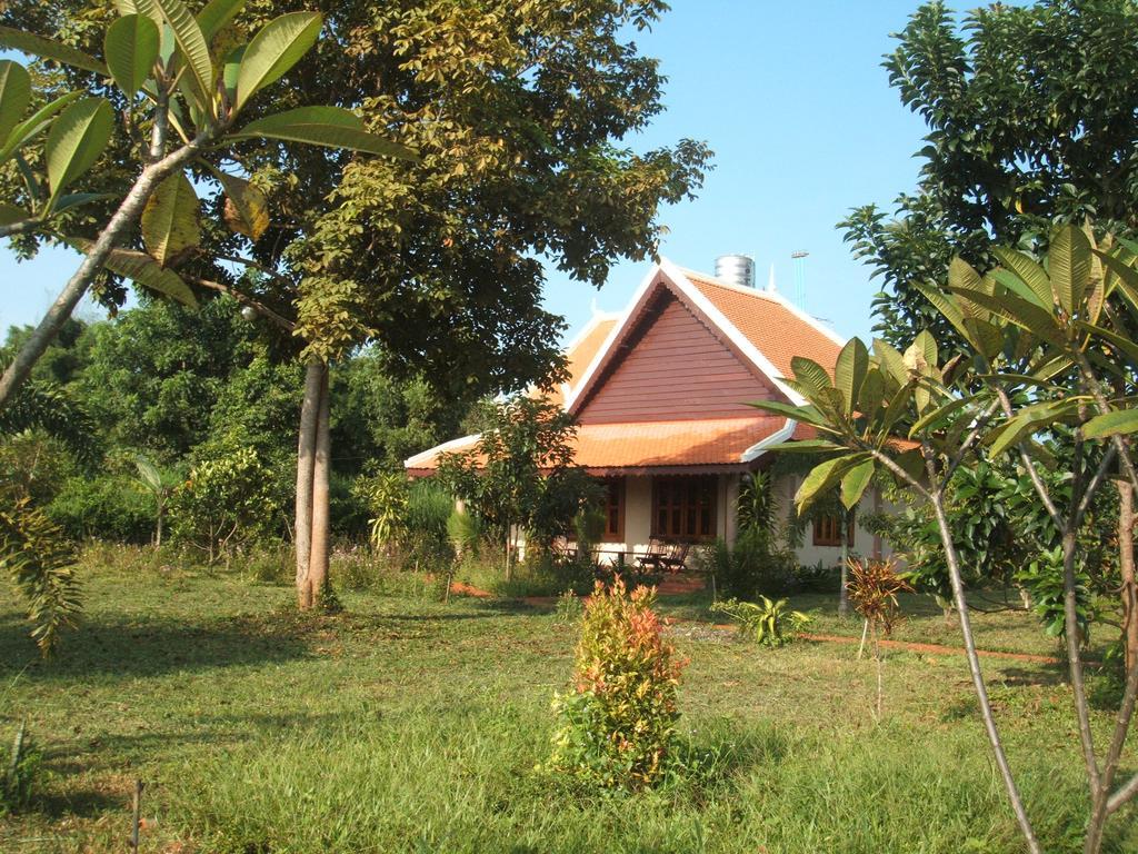 Green Plateau Lodge Banlung Esterno foto