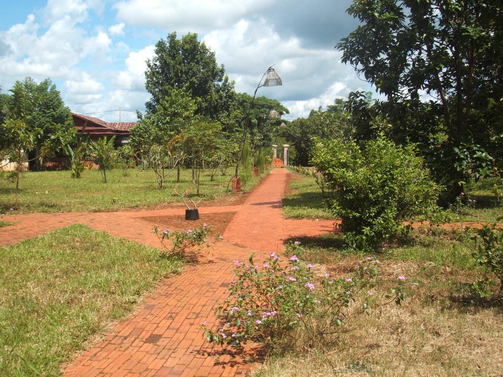 Green Plateau Lodge Banlung Esterno foto