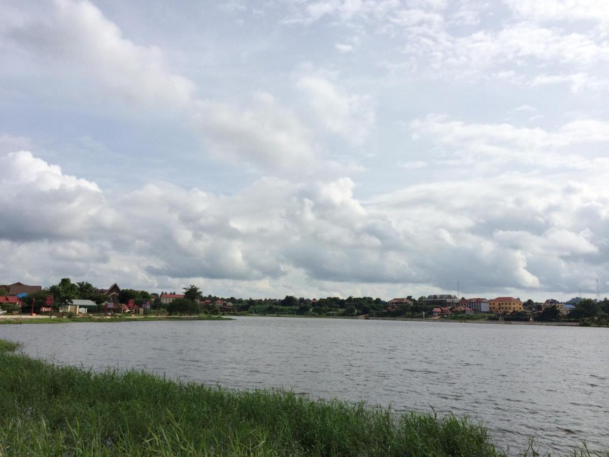 Green Plateau Lodge Banlung Esterno foto